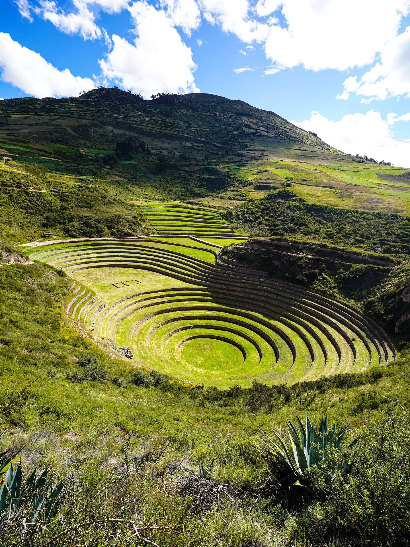 Stunning panoramic view of Machu Picchu citadel and Huayna Picchu mountain